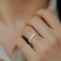 HORN0456 - Rose Gold - Model